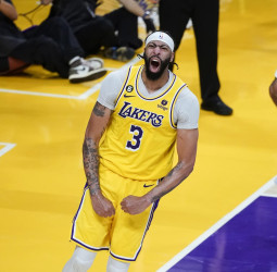 Exhibición de los Lakers para cerrar la serie (125-85) [2-4]