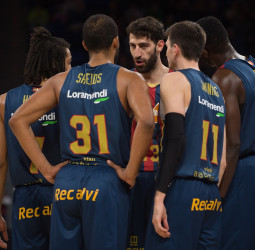 Victoria balsámica del Baskonia al calor del Buesa (84-73)