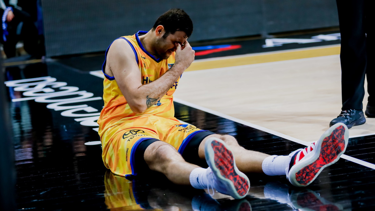 Se confirman los diagnósticos de Bourousis y Cook