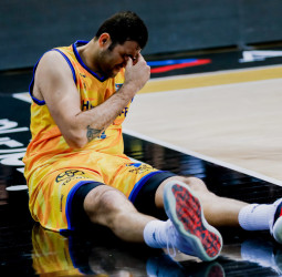Se confirman los diagnósticos de Bourousis y Cook