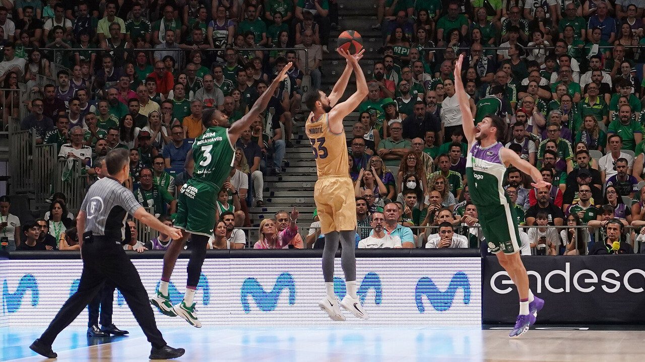 El Barcelona triunfa en Málaga y se clasifica para la final de la Liga Endesa (75-87)