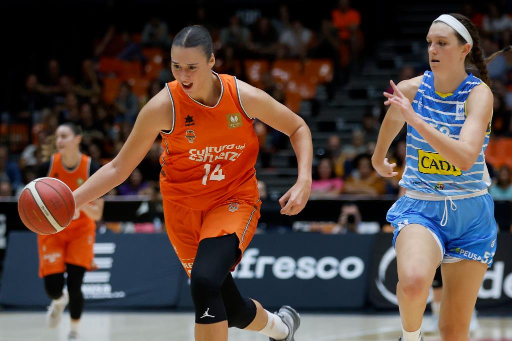 Debuts, derbis, billetes a la Copa y El Palau como atractivos de la última jornada del año