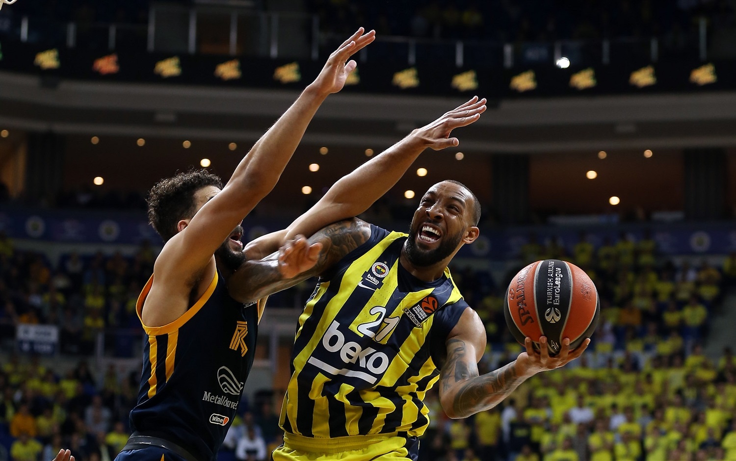 La defensa del Fenerbahce se impone al Khimki (89-76)