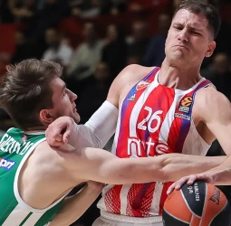 El Zvezda gana 77-73 al Zalgiris y suma su sexta victoria consecutiva