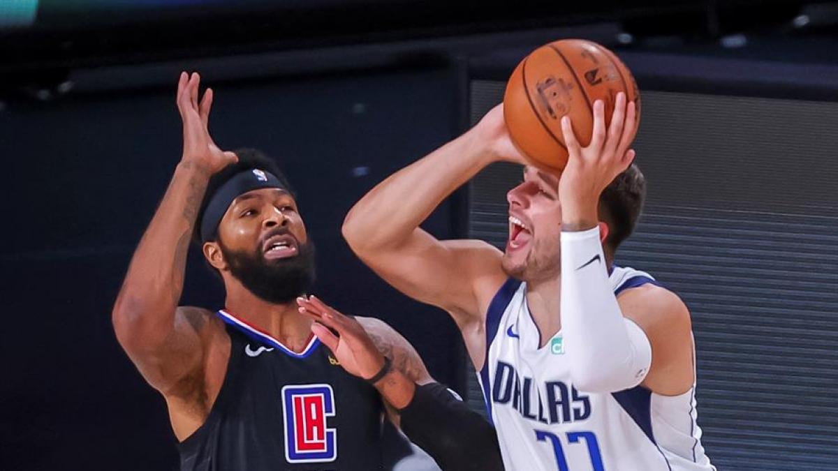 Multas para Marcus Morris y a Luka Doncic