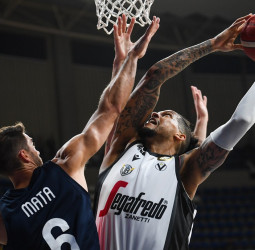 Bolonia sofoca a San Lorenzo para reservar un lugar en la Final Intercontinental (75-57)