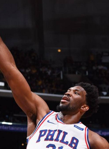 Monstruoso Embiid, Minnesota escala y Toronto se consolida