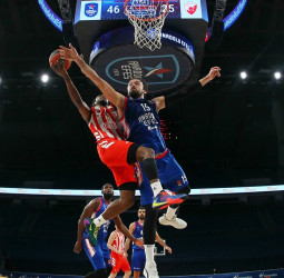Anadolu Efes, superior al Estrella Roja (86-72)