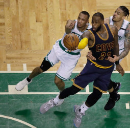 [0-1] Los Celtics se postran ante el Rey LeBron (117-104)
