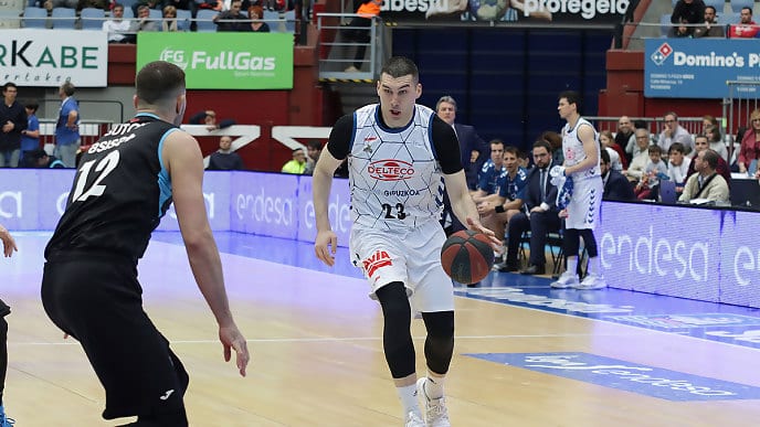 Increíble remontada del Delteco GBC para seguir creyendo (93-92)