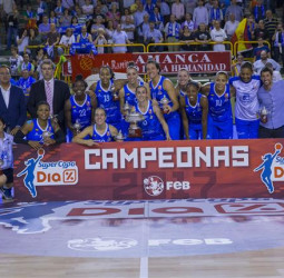 Perfumerías Avenida reina en la Supercopa Día (61-55)