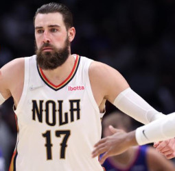 Jonas Valanciunas, en el punto de mira de los Angeles Lakers