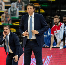 Marcelo Nicola no seguirá en el Acunsa GBC