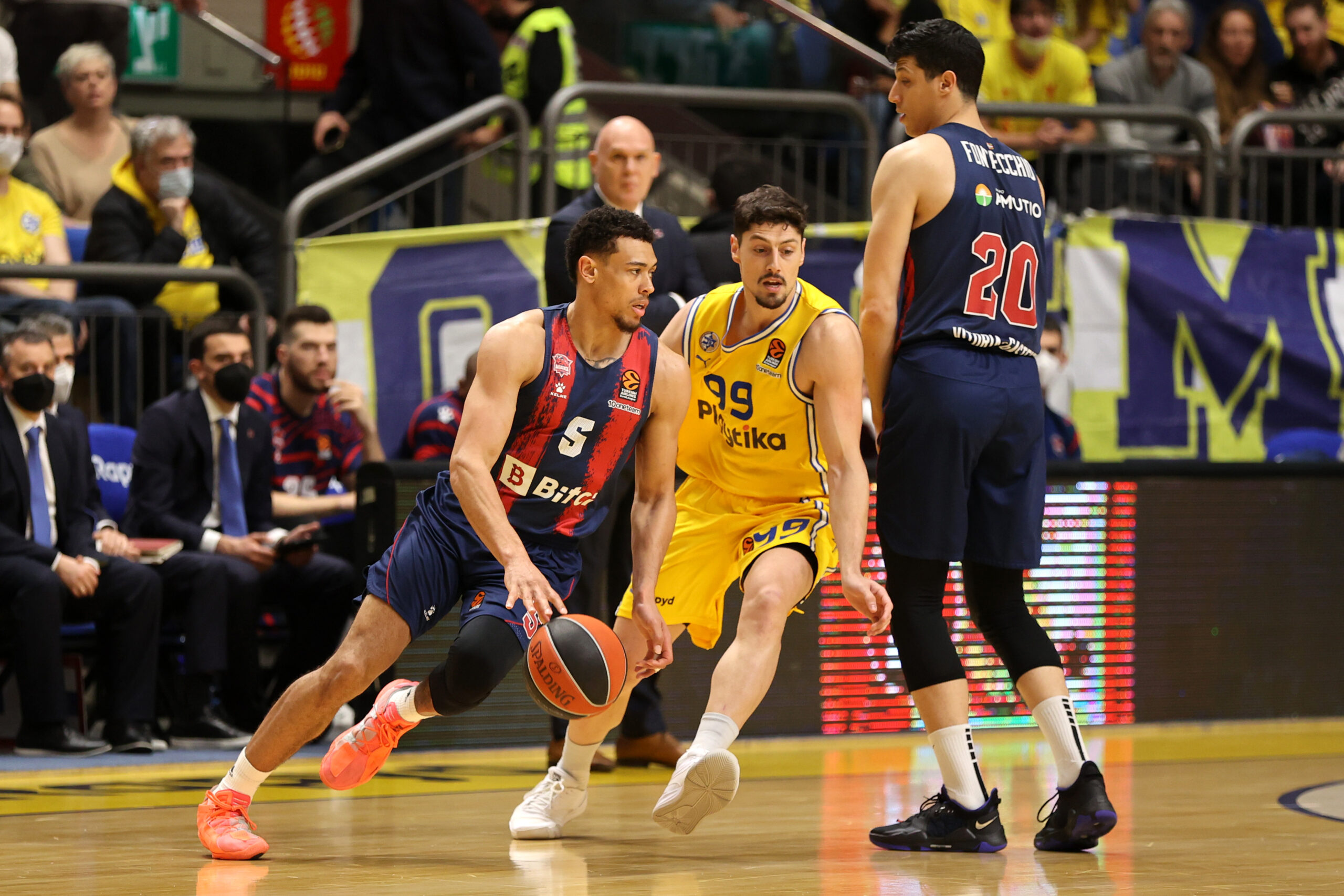 Esfuerzo sin premio para el Baskonia en Tel Aviv (94-93)