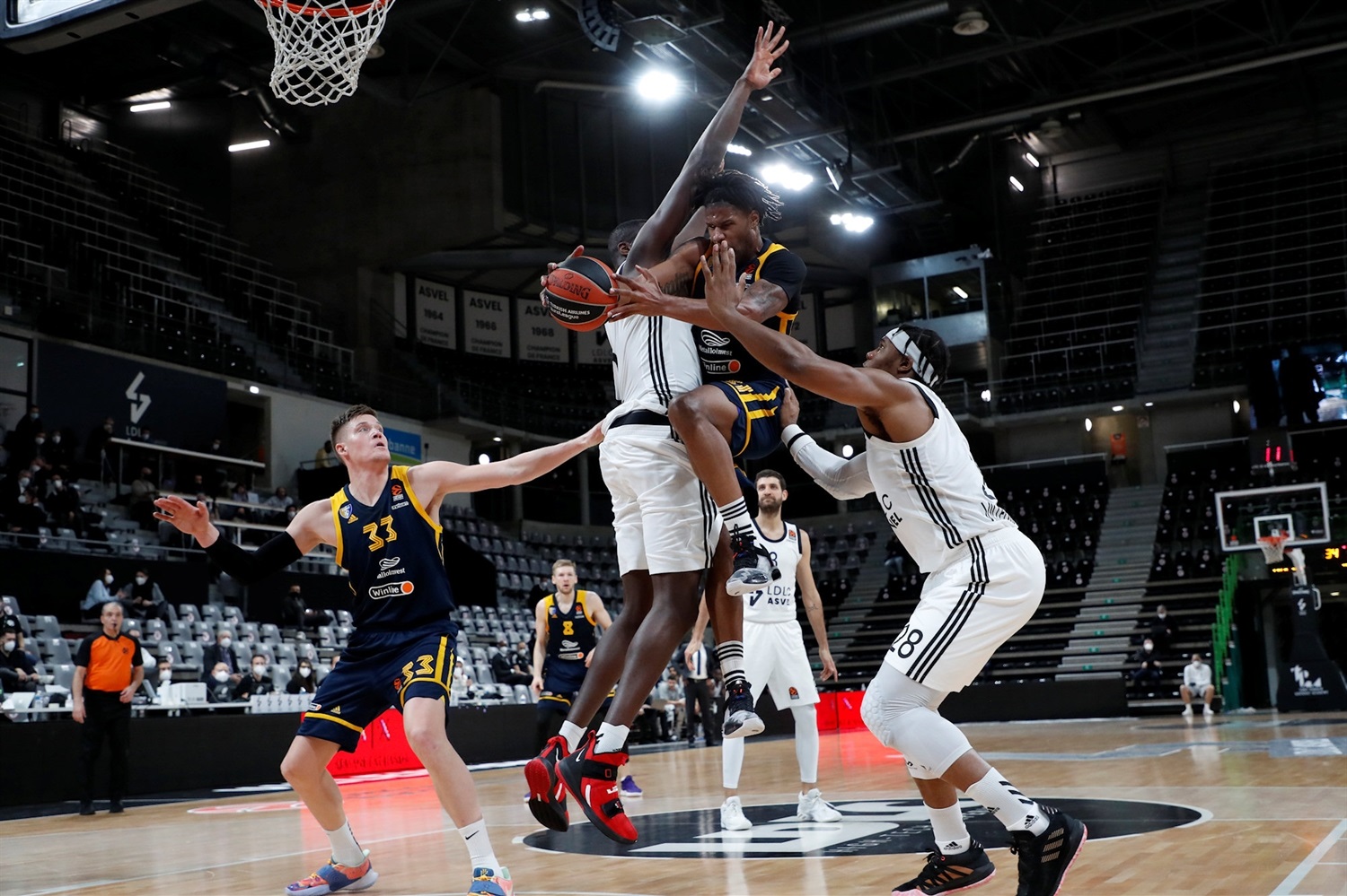 El ASVEL Villeurbanne se aprovecha de la crisis del Khimki (90-84)