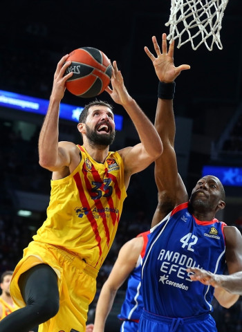 Victoria eminente del Barcelona ante el Anadolu Efes (93-95)