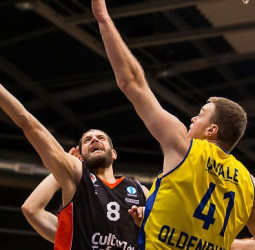 Demostración de carácter y acierto del Valencia Basket en Oldenburg (89-108)