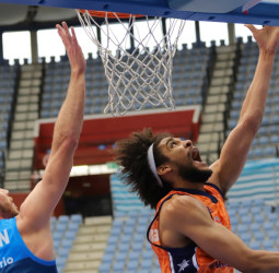 Valencia Basket, sin opciones en la pista del Acunsa GBC (78-60)