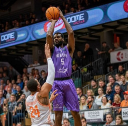 El San Pablo Burgos se estrena a domicilio (87-93)