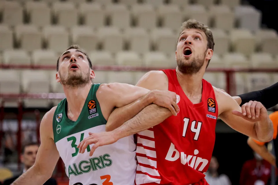 Vezenkov marca la diferencia ante el Zalgiris (90-80)