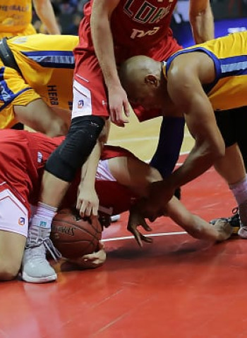 Resumen Playoffs EuroCup; Primer partido de Cuartos