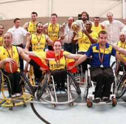 El ILUNION alza su tercera Champions Cup europea de baloncesto en silla de ruedas