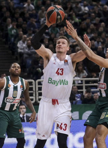 El dominio en el rebote y un mejor inicio en el último cuarto, decantó la victoria para el Panathinaikos (98-83)