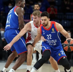 Claves de la victoria: Olympiacos vs. Efes, Jornada 26 de la EuroLeague