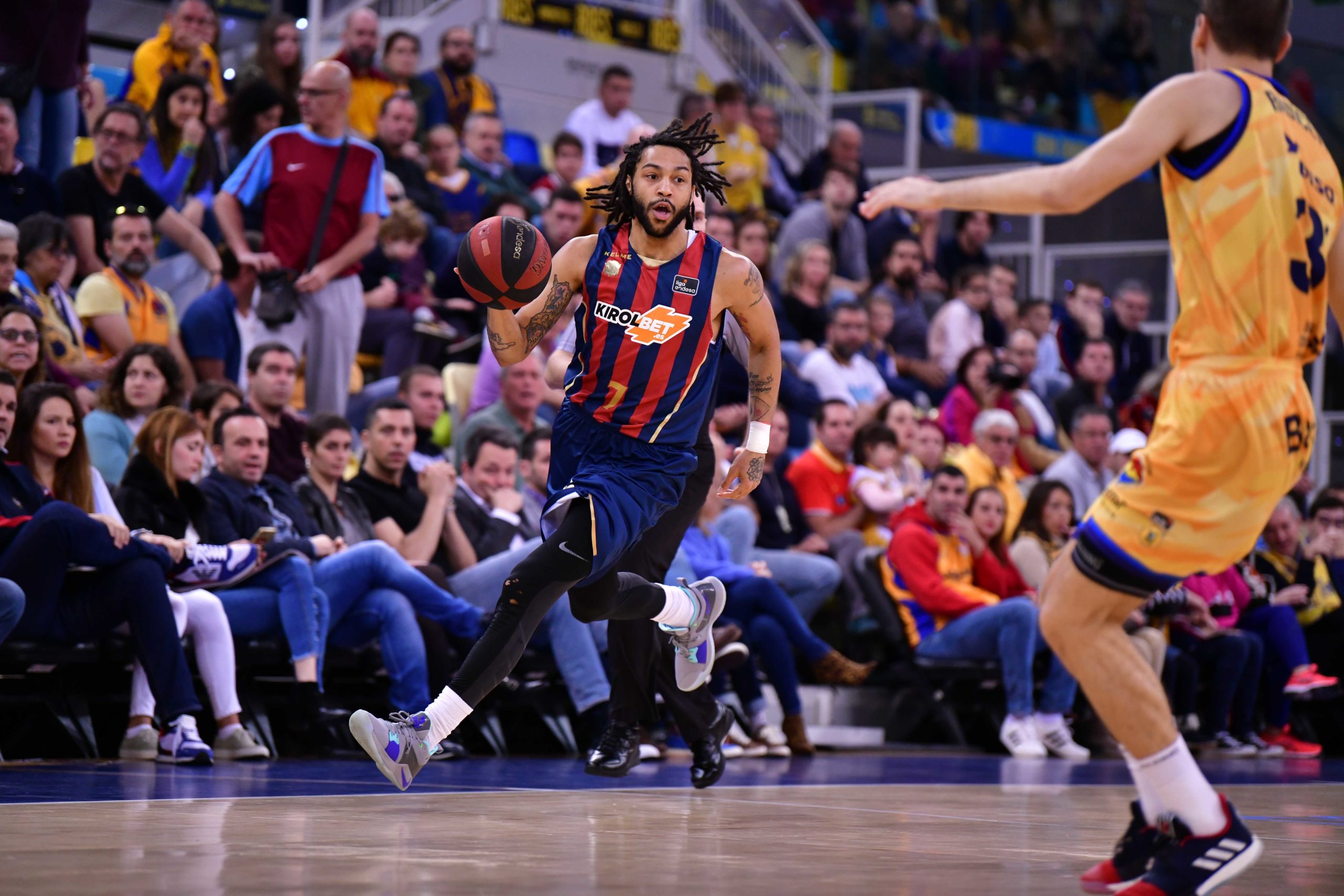 KIROLBET Baskonia recupera la sonrisa en Gran Canaria (72-89)
