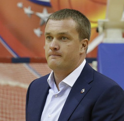 Vatutin habla sobre el "supuesto" fichaje de Milutinov por el CSKA Moscú