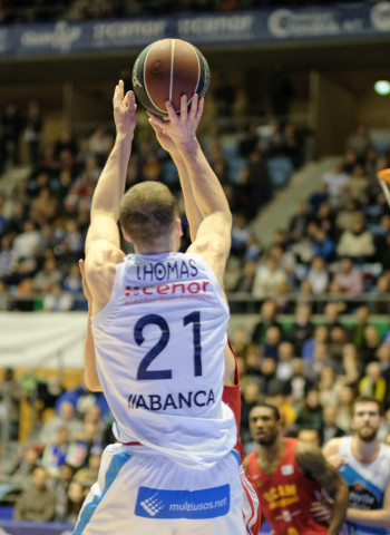 Thomas tras prórroga, decide sobre la bocina (70-68)