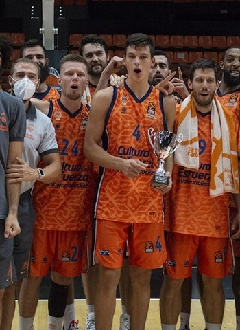 El Valencia Basket se lleva su WE`RE BACK Euroleague (77-66)
