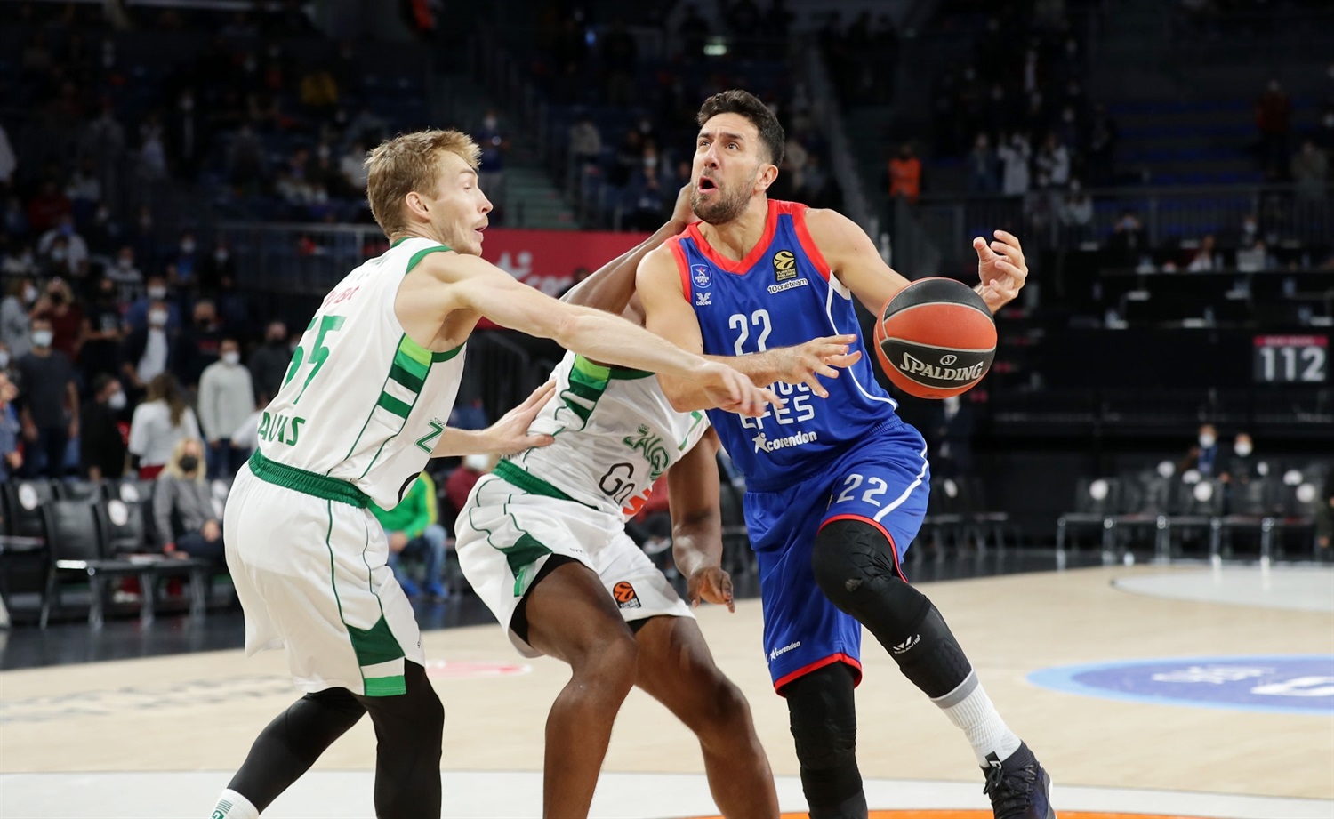 Zalgiris, dulce bálsamo para el Anadolu Efes (94-60)