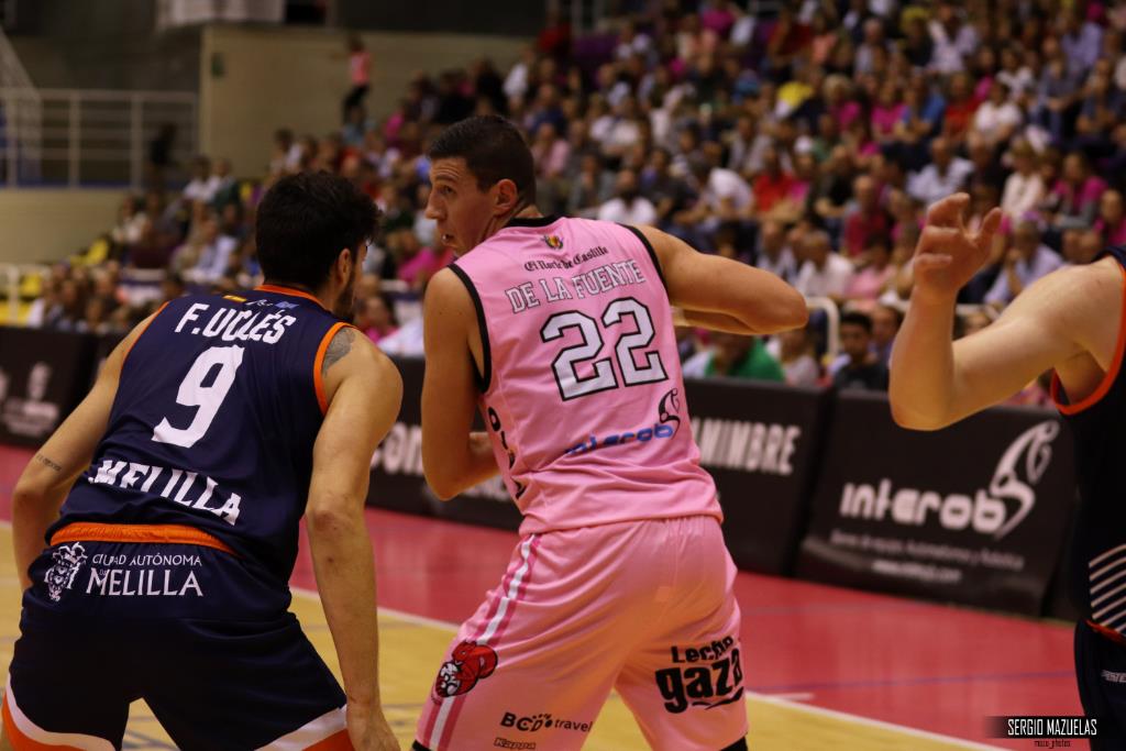 Ourense vence en Pumarín y confirma su gran arranque