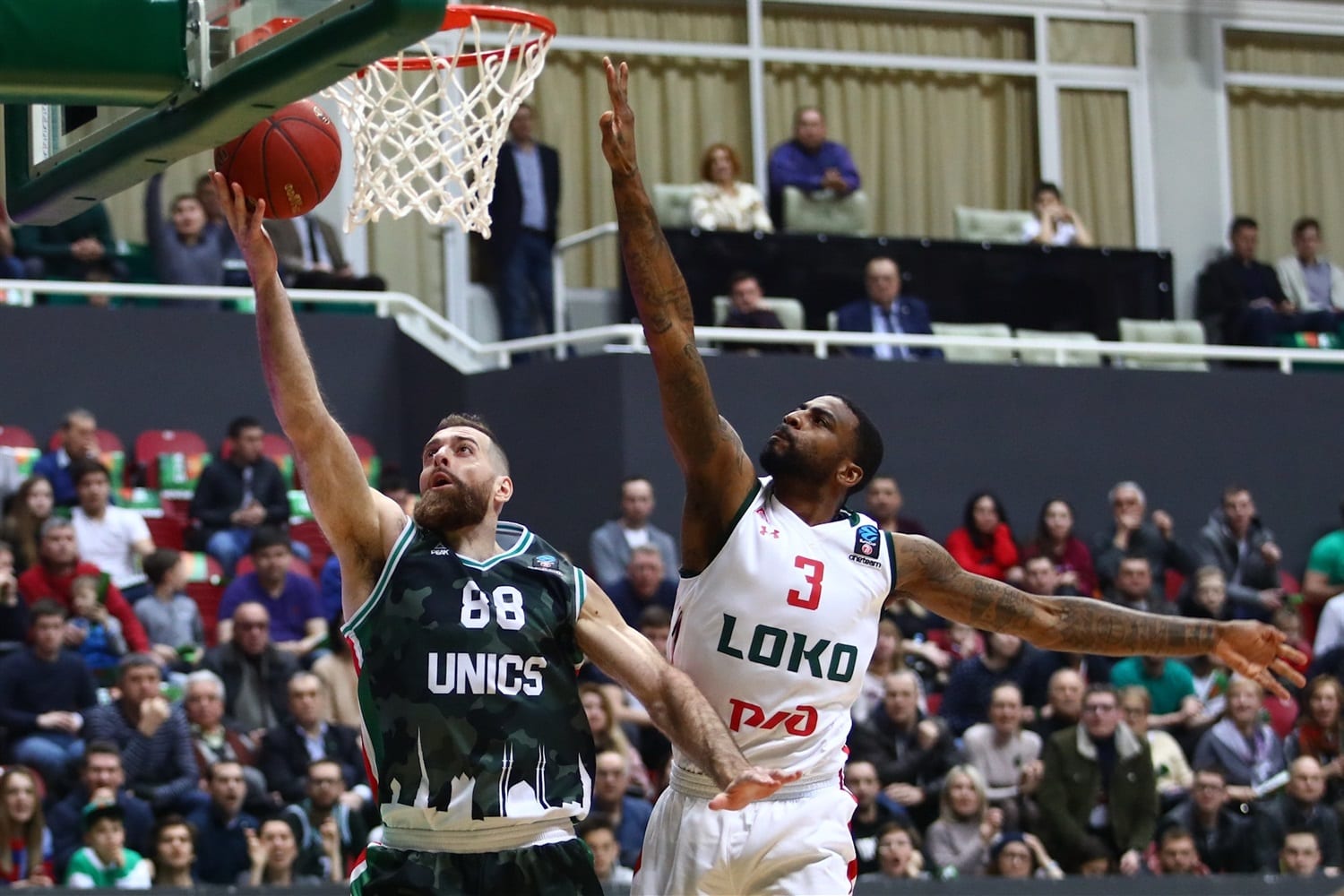 Kaimakoglou lleva a UNICS a las semifinales (69-65)
