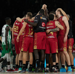 Un gran último cuarto da el triunfo al Casademont Zaragoza (67-83)