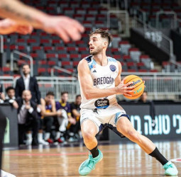 El Río Breogán pelea hasta el final ante el Hapoel Holon, 84-79