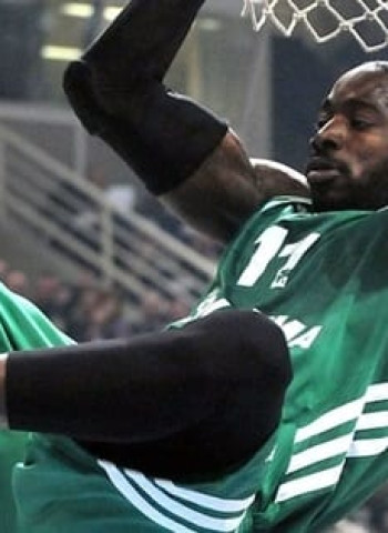 Panathinaikos quiere volver a contar con Stephane Lasme