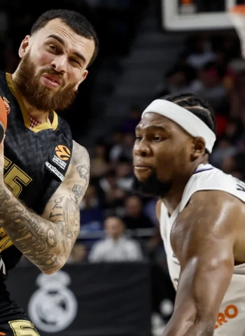 El Real Madrid arrasa al Mónaco para mantener su perfecto récord, 91-73