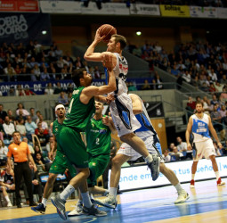 Partizado del Rio Natura Monbus, victoria y salvación matemática (88-67)