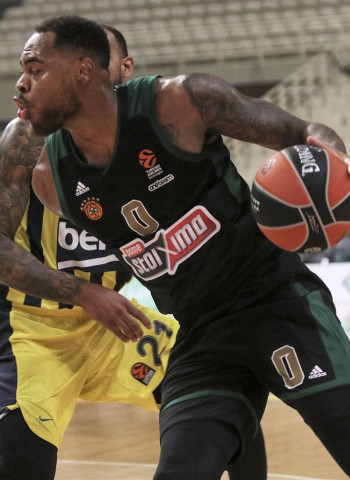 El Panathinaikos no se deja intimidar ante un OAKA vacío (81-78)