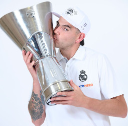 El Real Madrid anuncia la renovación de Gabriel Deck