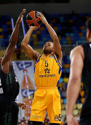 Pedro Martínez corta la racha de diez derrotas del Herbalife Gran Canaria (84-64)