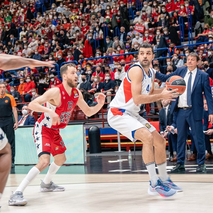 [0-1] El Anadolu Efes golpea primero en Milán (48-64)