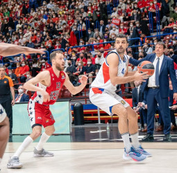 [0-1] El Anadolu Efes golpea primero en Milán (48-64)
