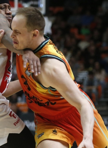 Valencia Basket no puede con Olympiacos en la Fonteta (85-92)