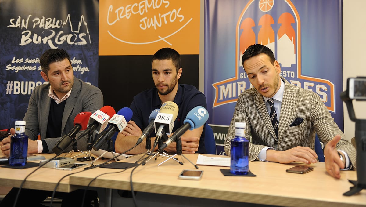 Álex López renueva su contrato con el San Pablo Burgos