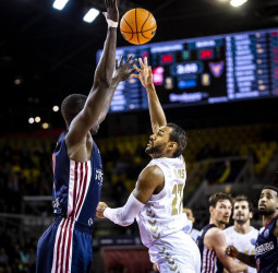El UCAM Murcia alarga su crisis en Estrasburgo (82-70)