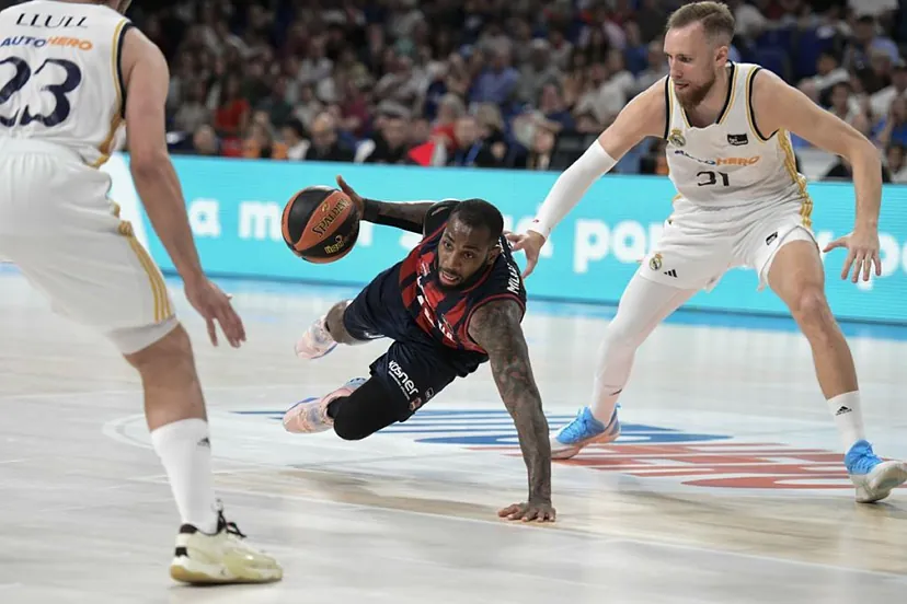 El Real Madrid clasifica de segundo, 106-100