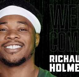 Richaun Holmes firma por Panathinaikos